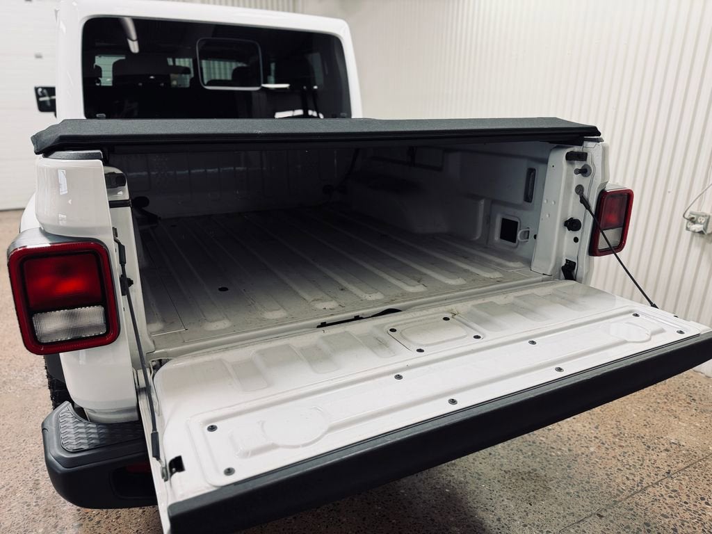 2020 Jeep Gladiator Overland 4x4