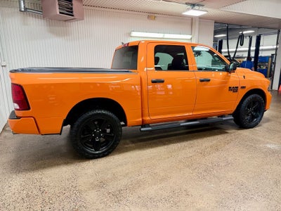 2019 RAM 1500 Classic Express Crew Cab 4x4 5'7" Box