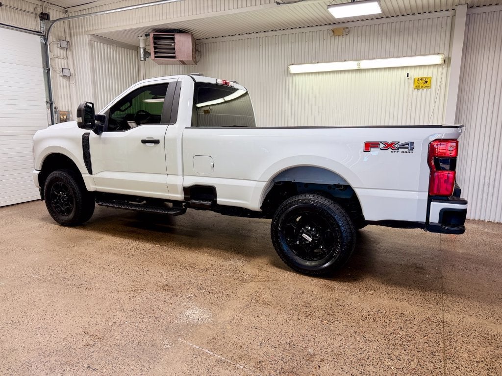 2023 Ford F-350 XL