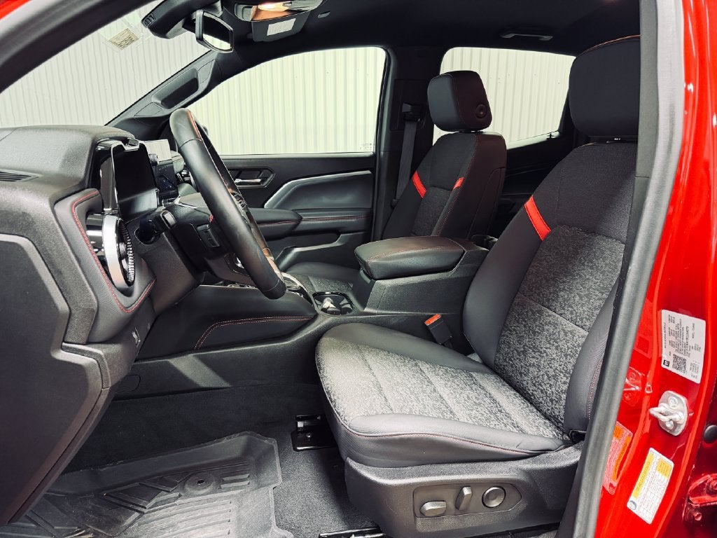 2024 Chevrolet Colorado Z71 - Photo 11