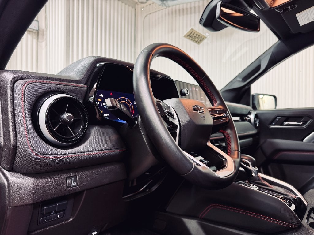 2024 Chevrolet Colorado Z71 - Photo 12