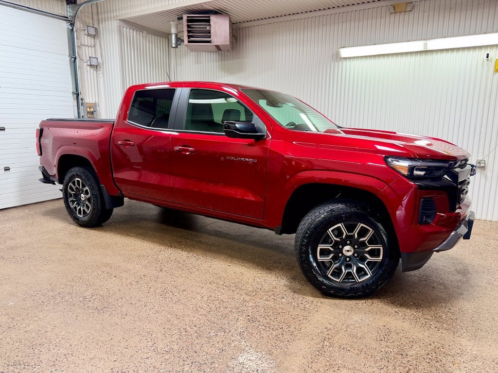 2024 Chevrolet Colorado Z71 - Photo 8