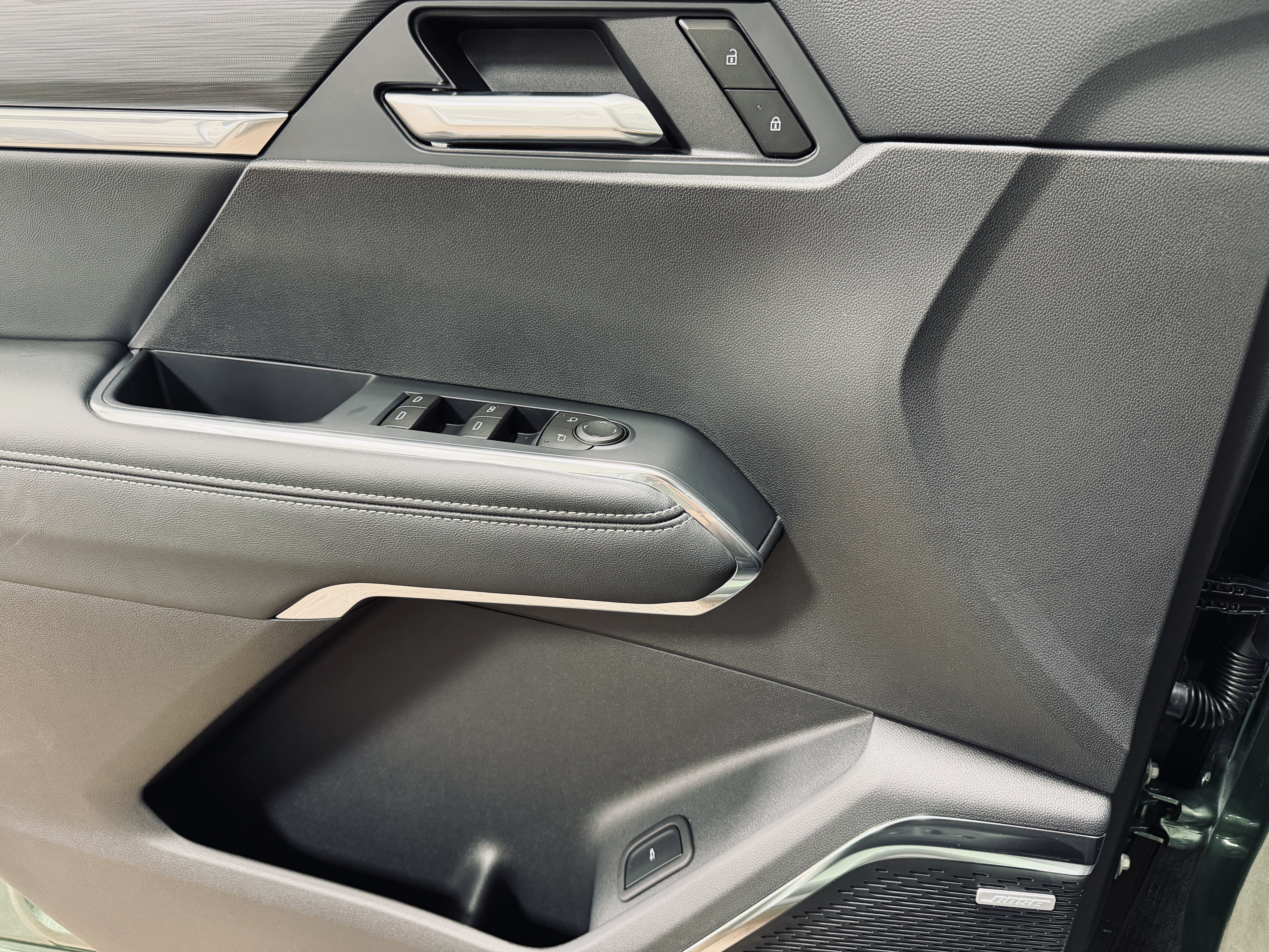 2027 GMC Acadia Elevation - Photo 13