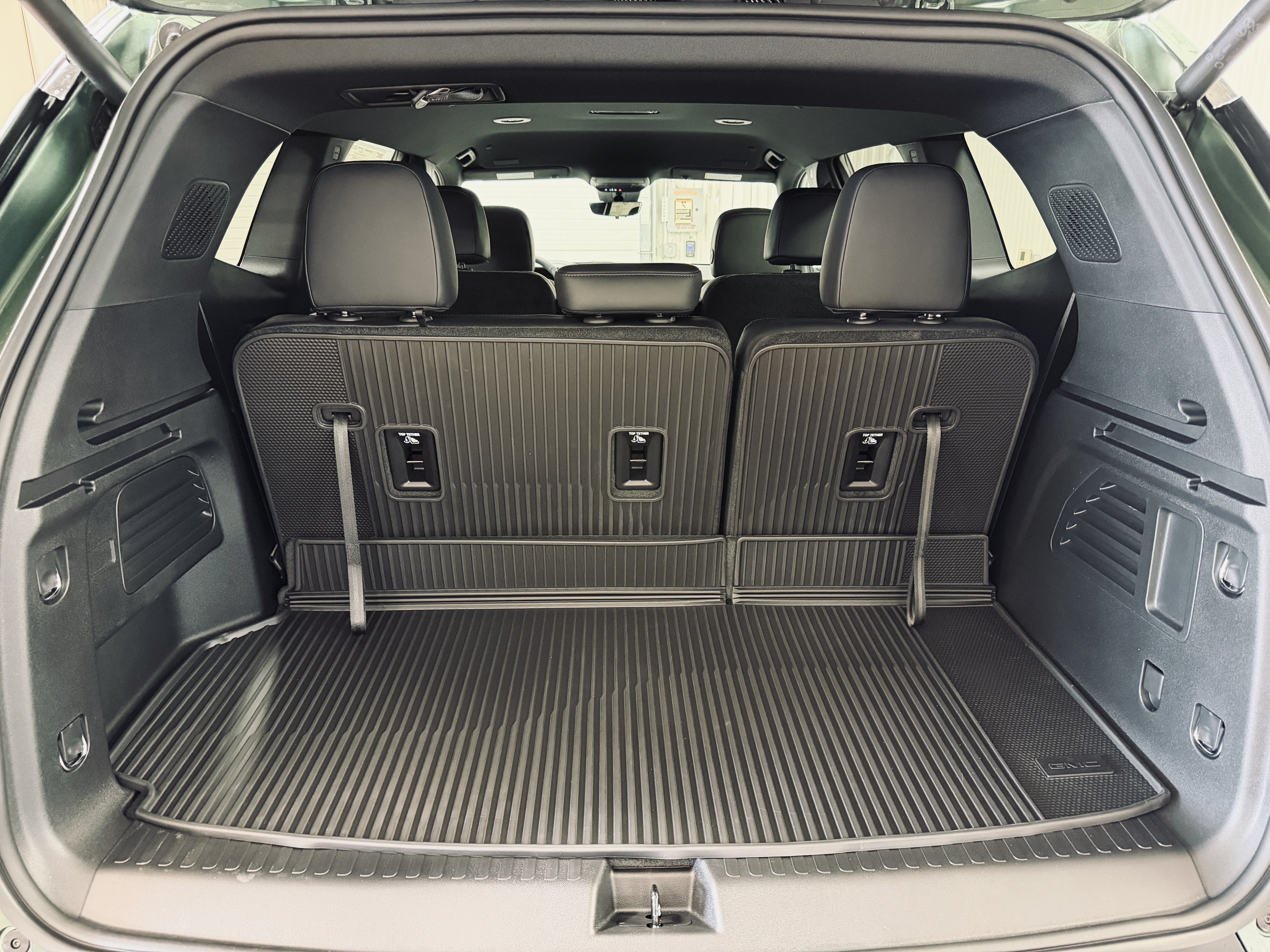 2027 GMC Acadia Elevation - Photo 21