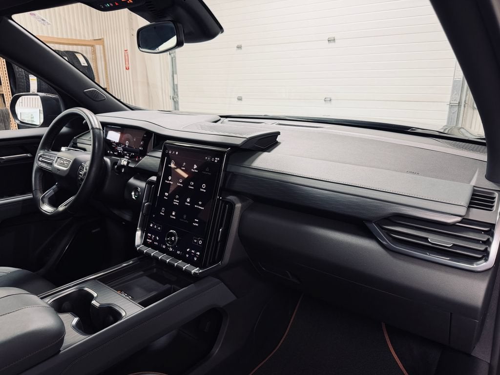 2024 GMC Acadia AT4