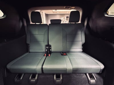 2025 GMC Acadia AT4