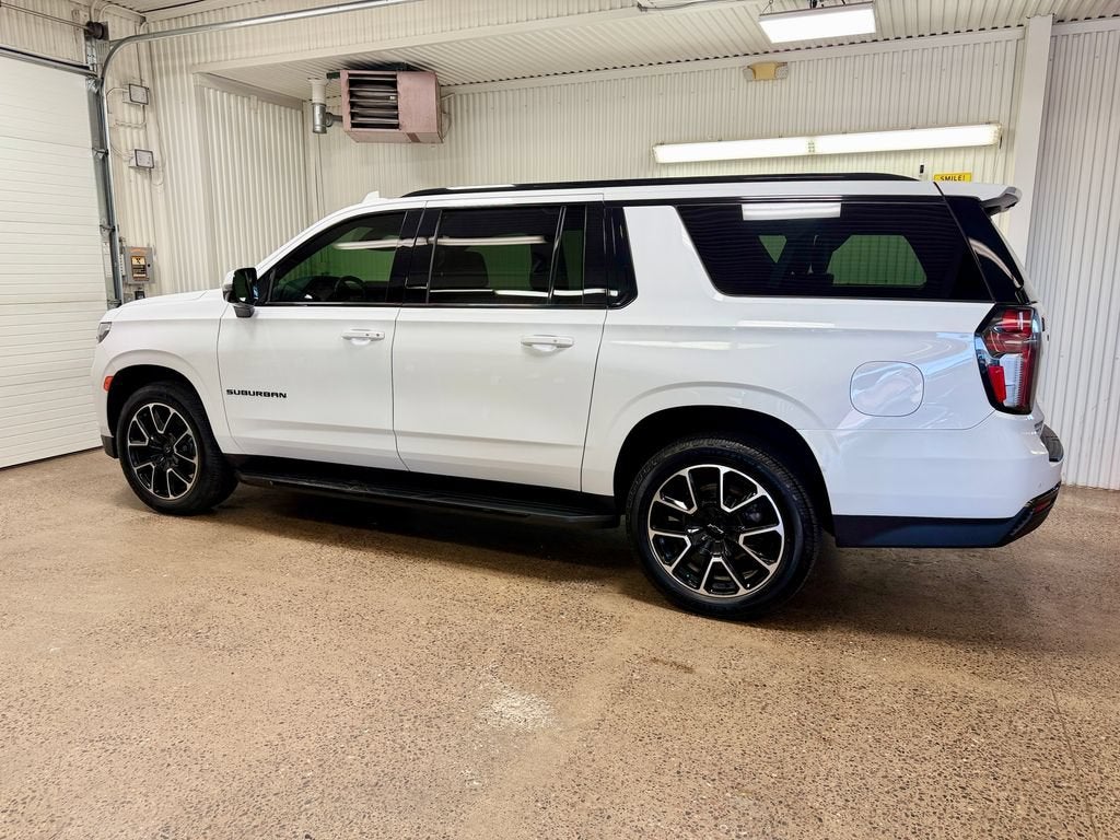 2022 Chevrolet Suburban RST