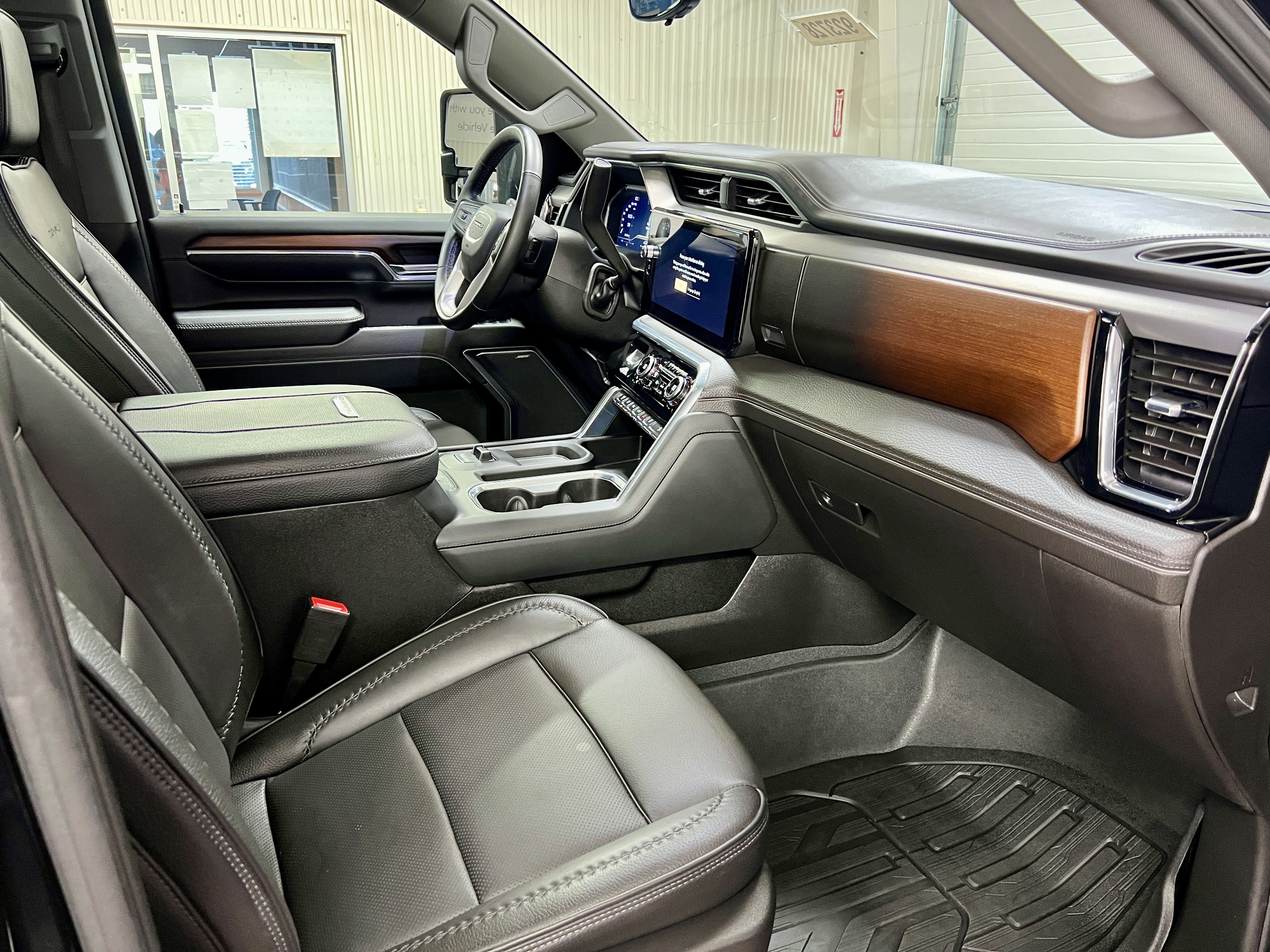 2024 GMC Sierra 3500 HD Denali