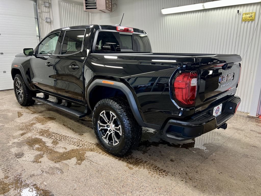 2024 GMC Canyon AT4