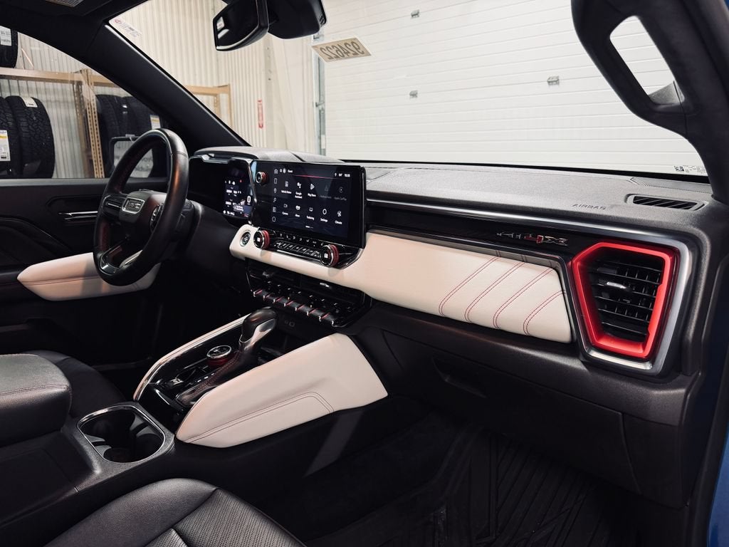 2023 GMC Canyon 4WD AT4X