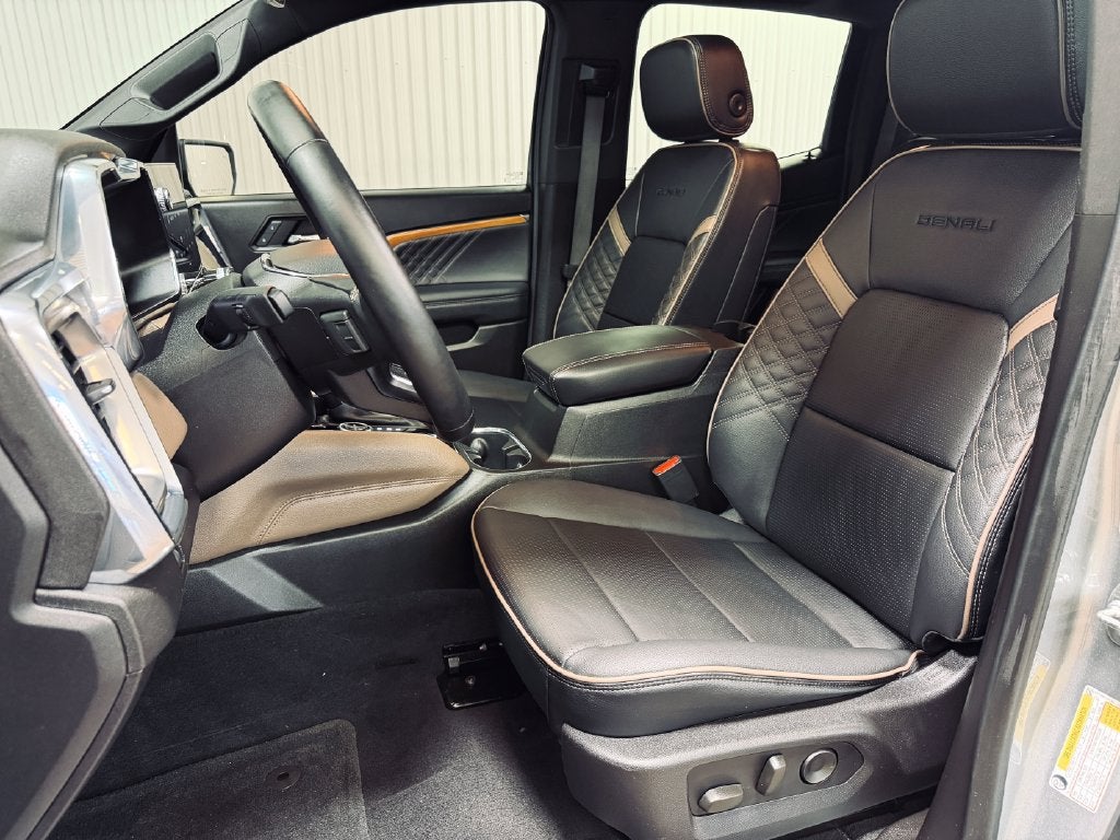 2024 GMC Canyon Denali