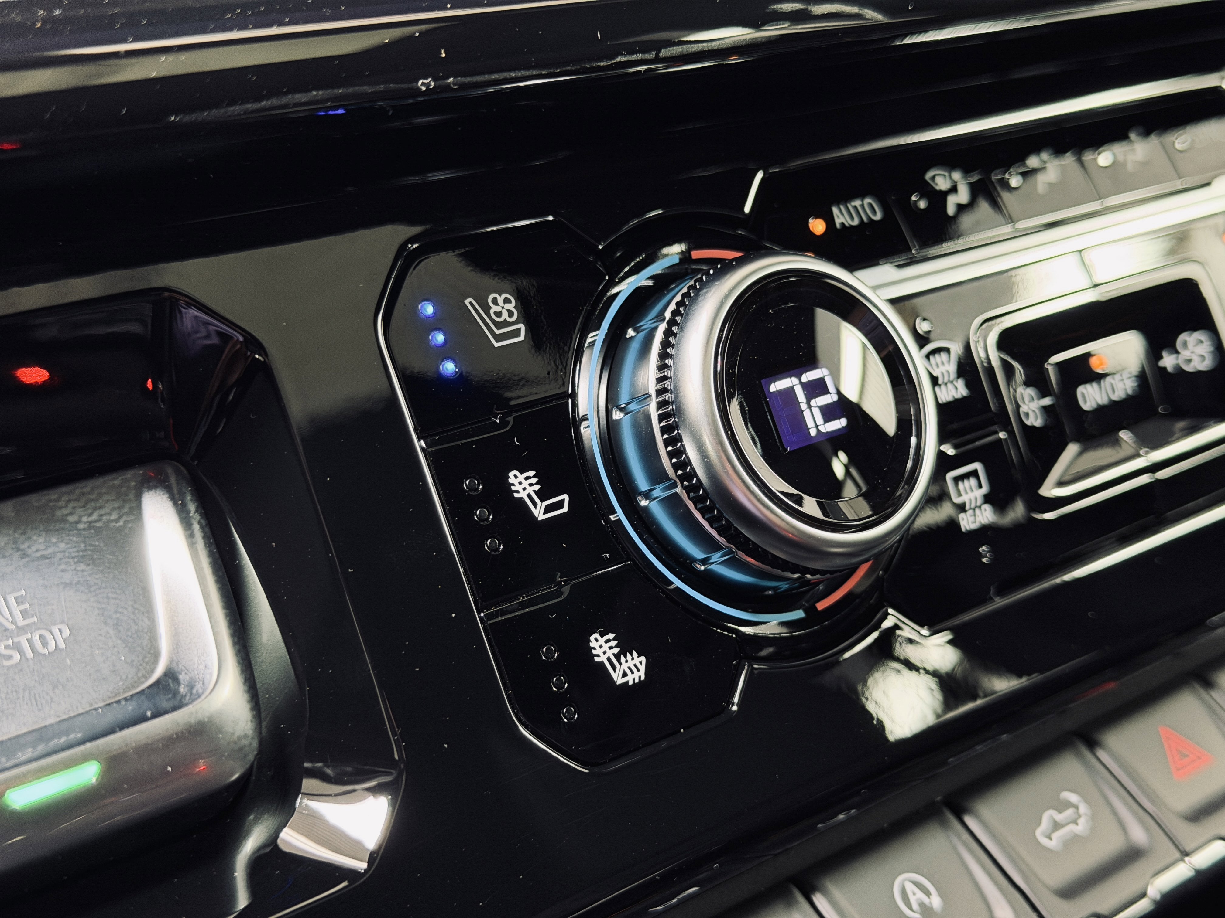 2026 GMC Sierra 1500 AT4 - Photo 14