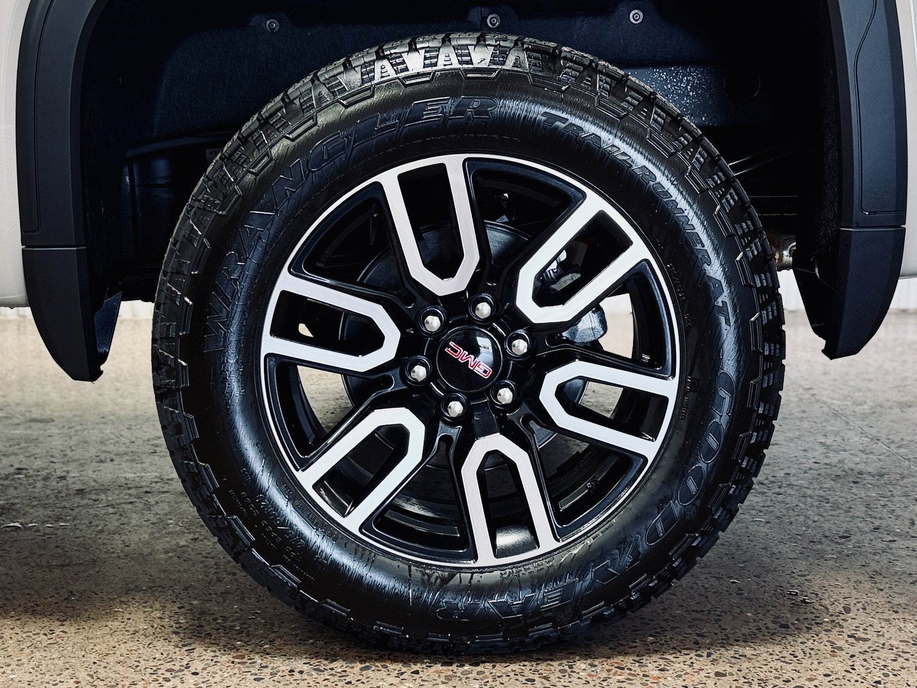 2026 GMC Sierra 1500 AT4 - Photo 26