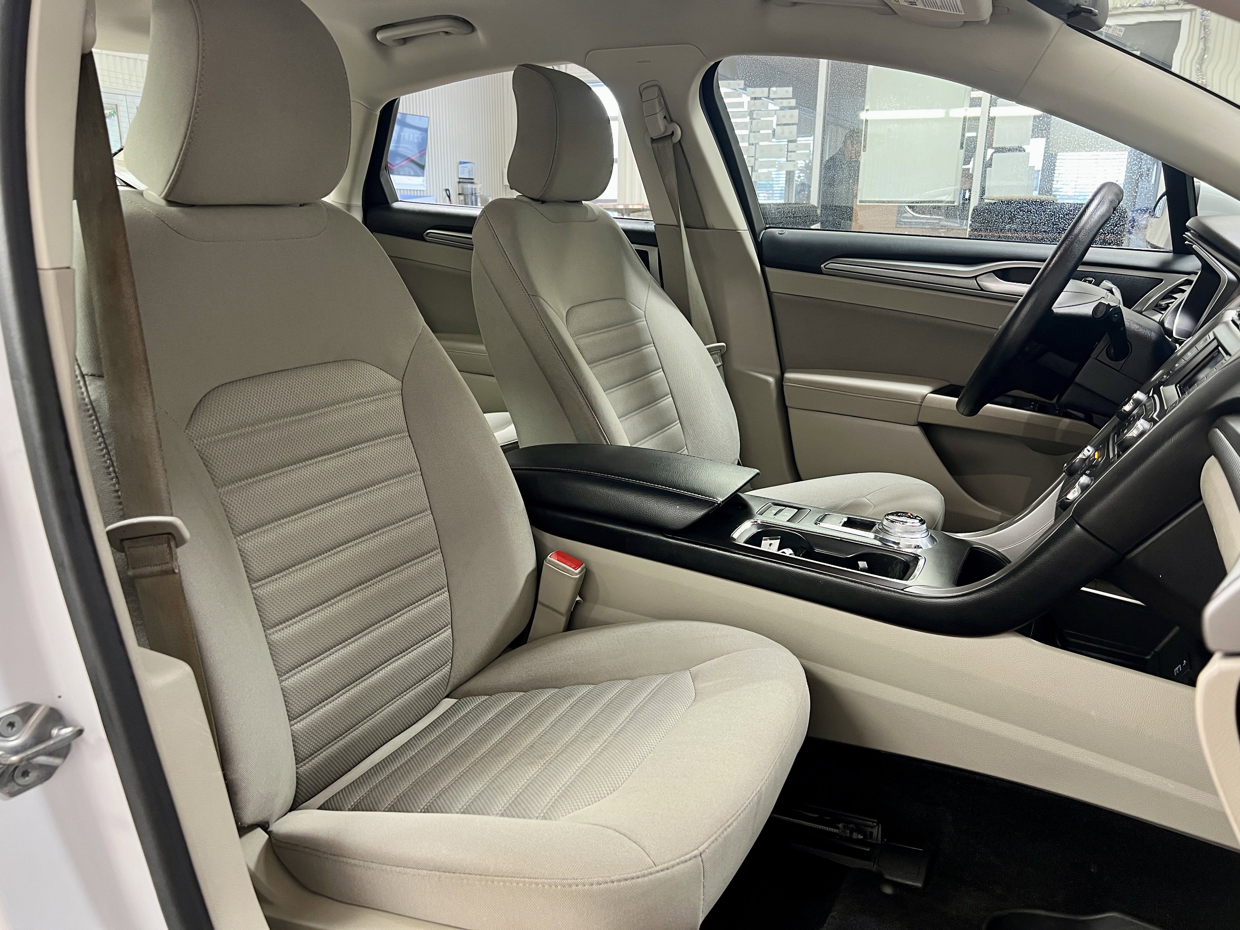 2018 Ford Fusion Hybrid SE