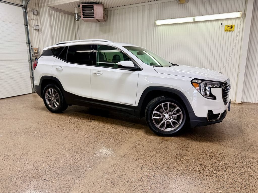 2023 GMC Terrain SLT