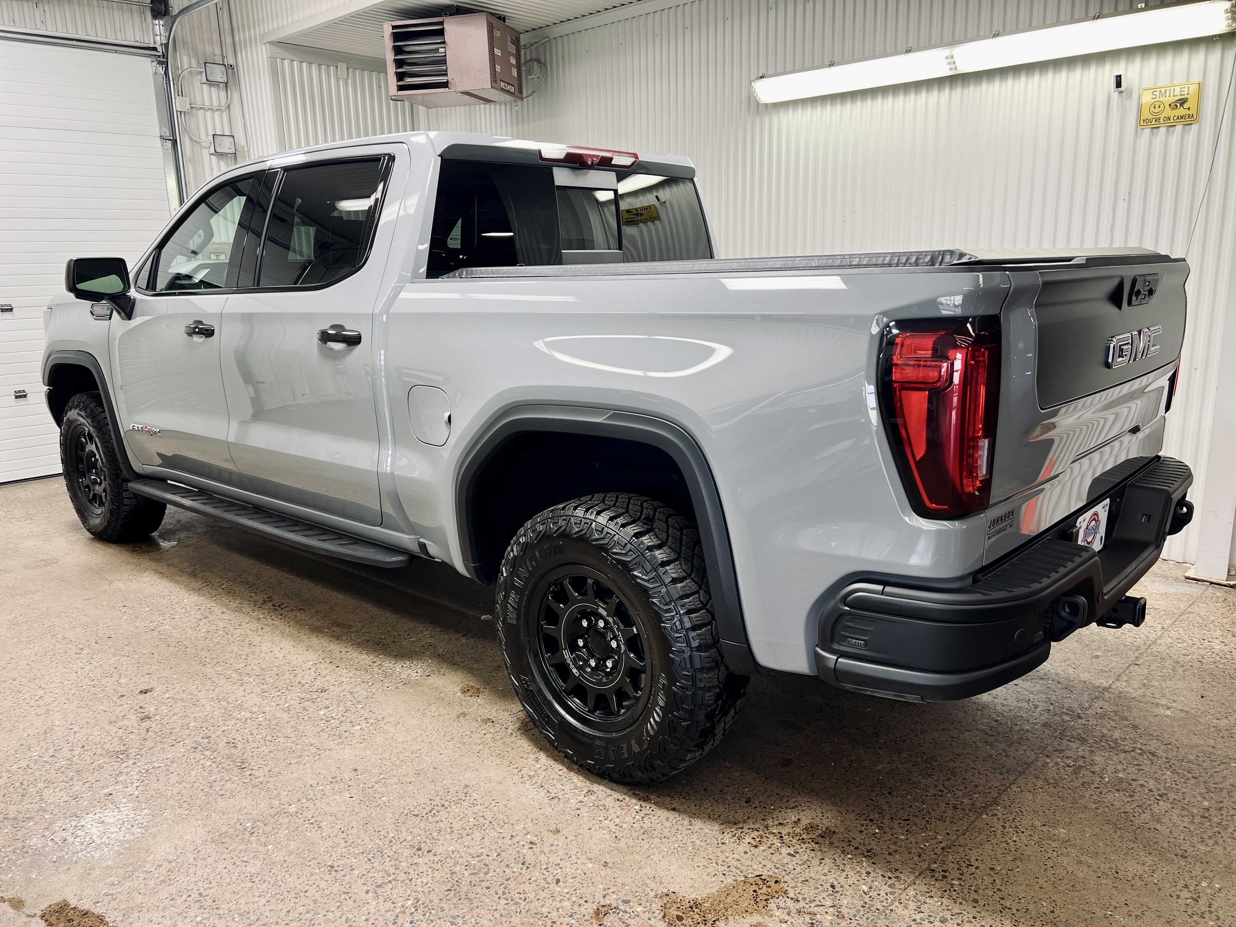 2024 GMC Sierra 1500 AT4X