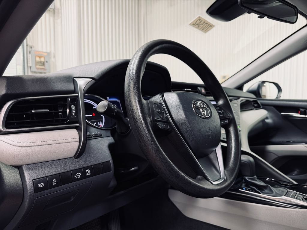 2020 Toyota Camry Hybrid LE