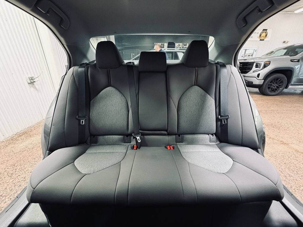 2020 Toyota Camry Hybrid LE