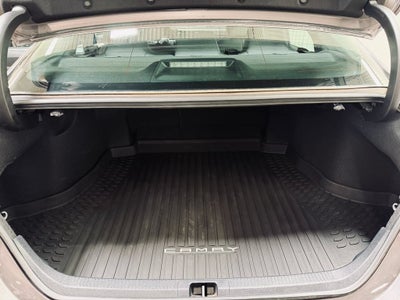 2020 Toyota Camry Hybrid LE