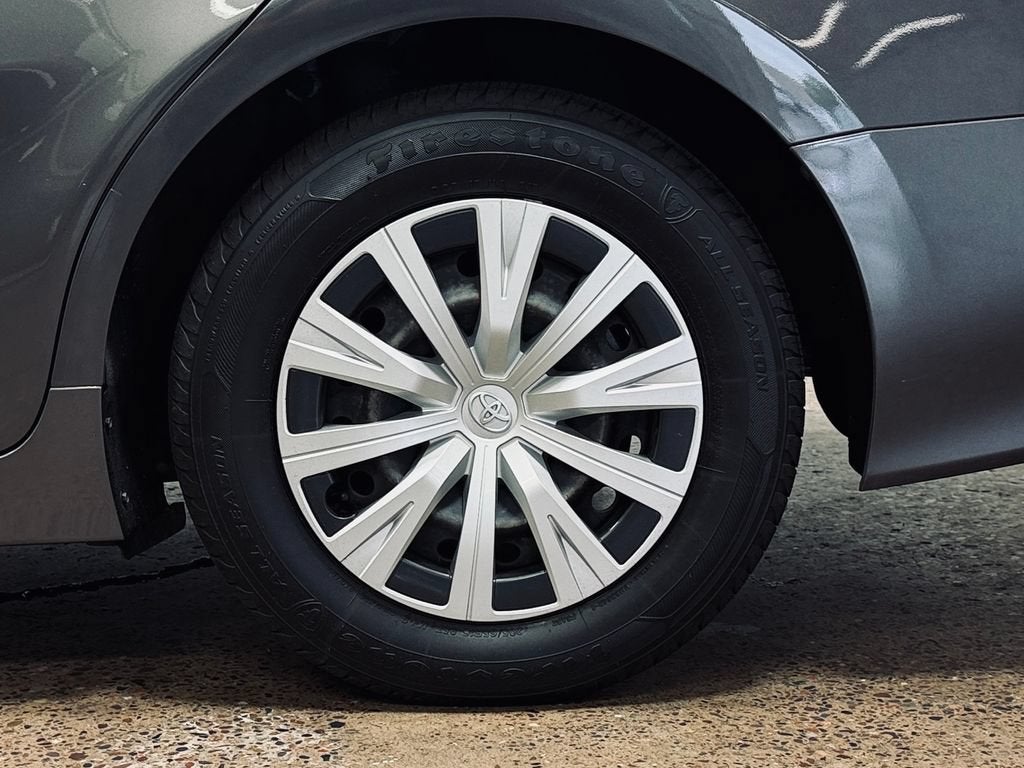 2020 Toyota Camry Hybrid LE