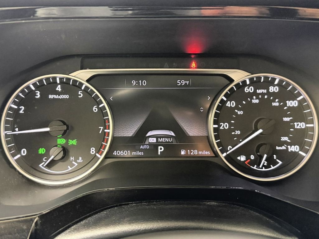 2022 Nissan Pathfinder SL 4WD