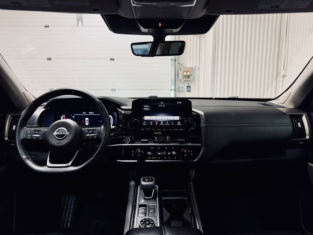 2024 Nissan Pathfinder Platinum 4WD