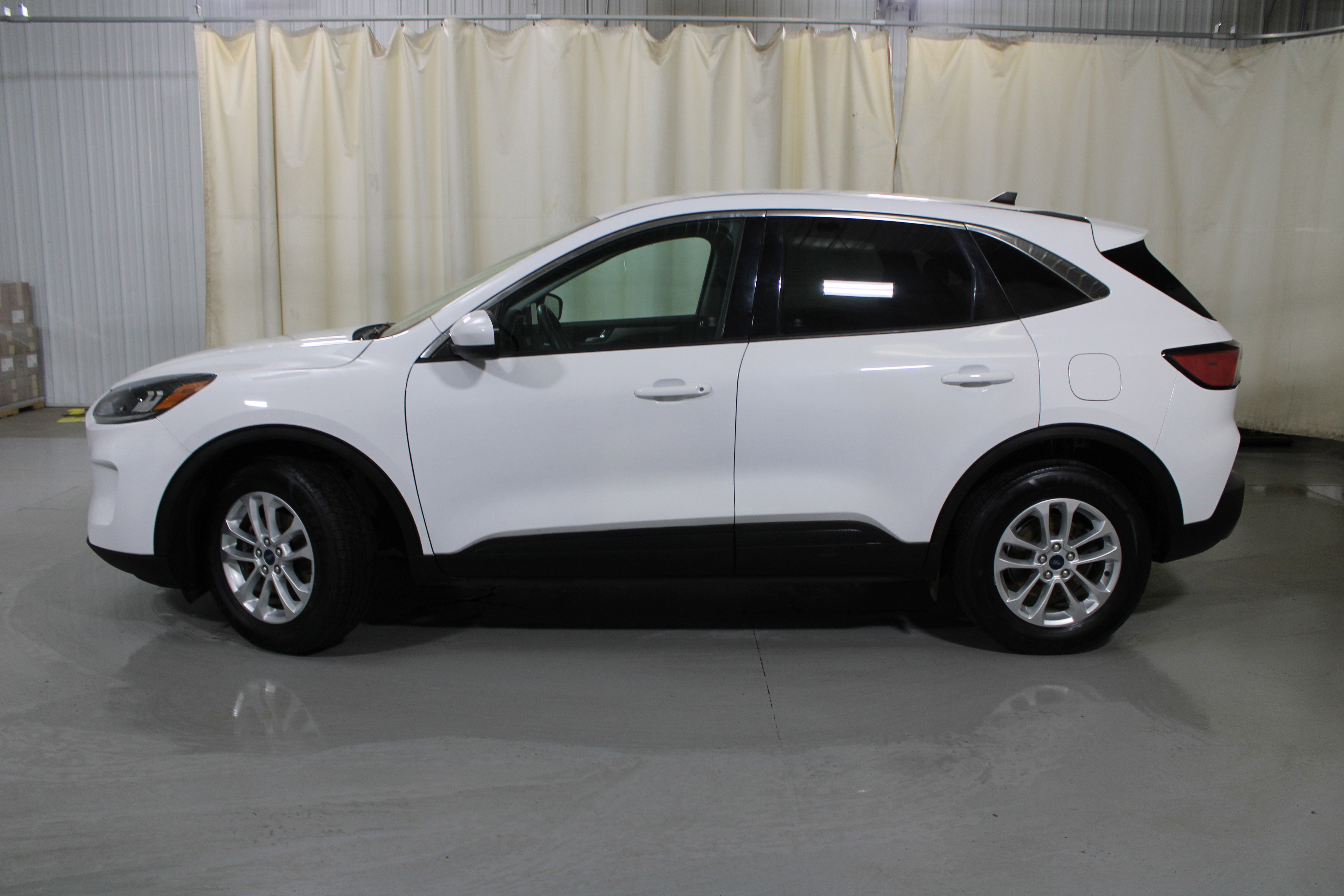 2021 Ford Escape SE Hybrid