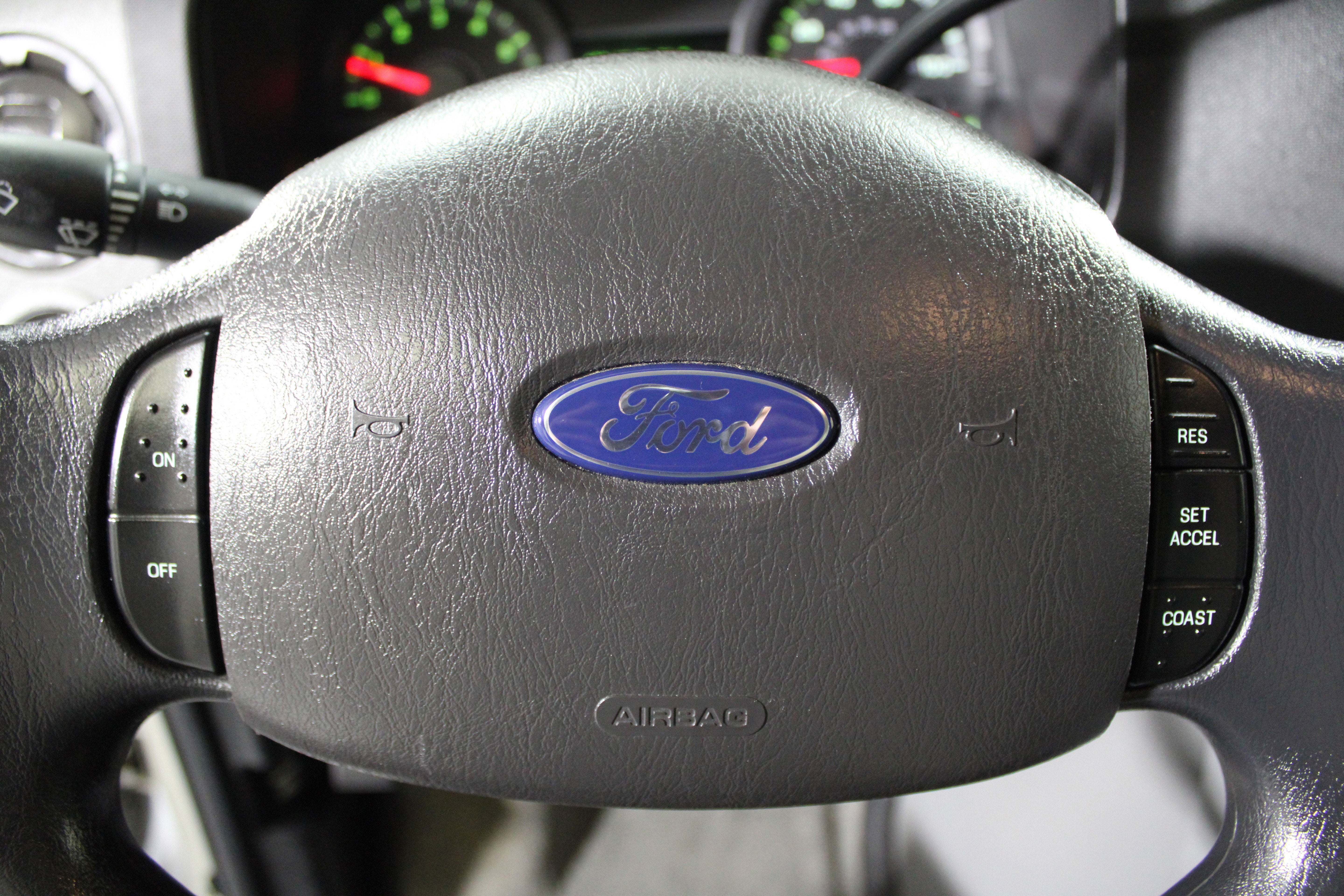 2013 Ford Econoline Wagon XL