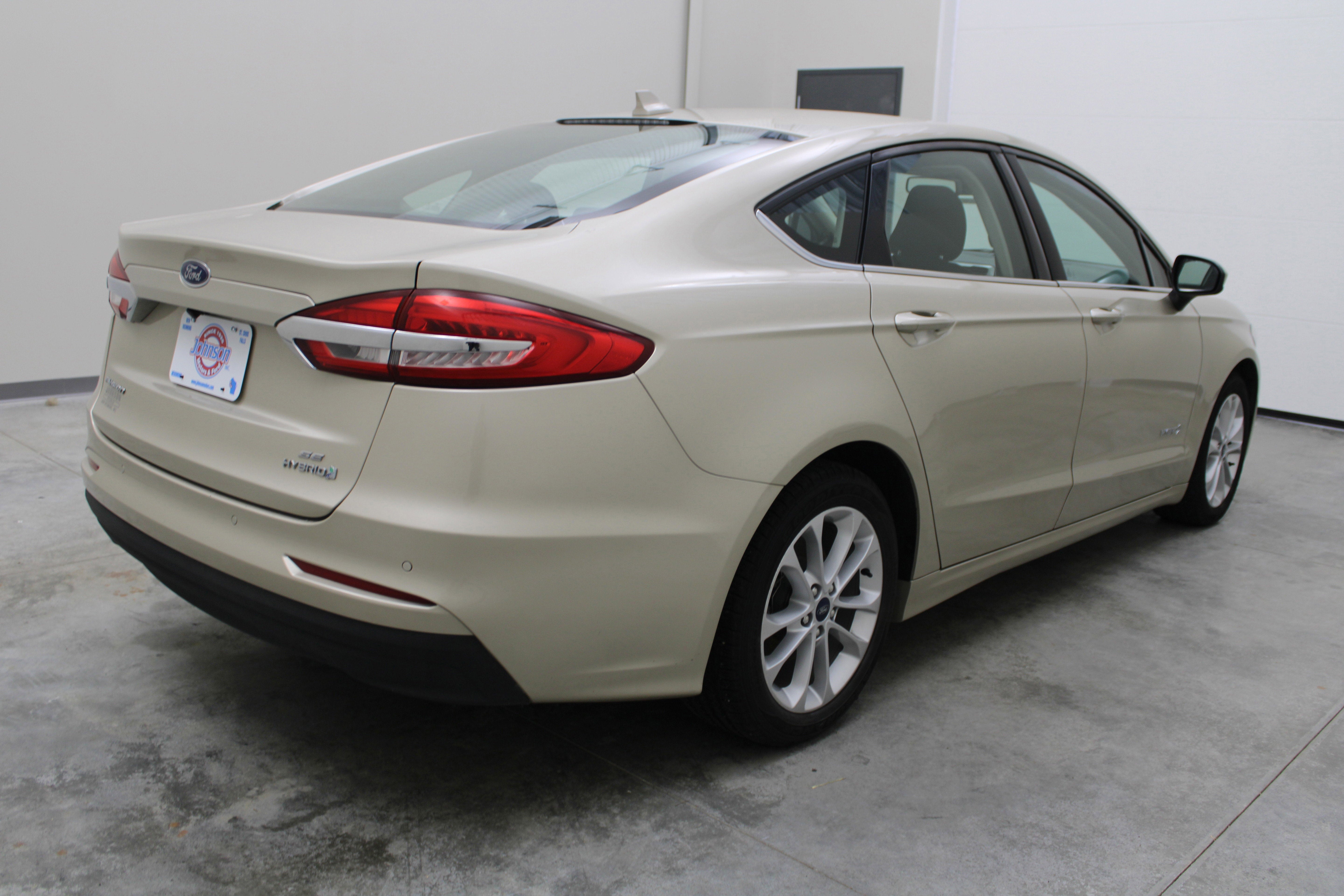 2019 Ford Fusion Hybrid SE