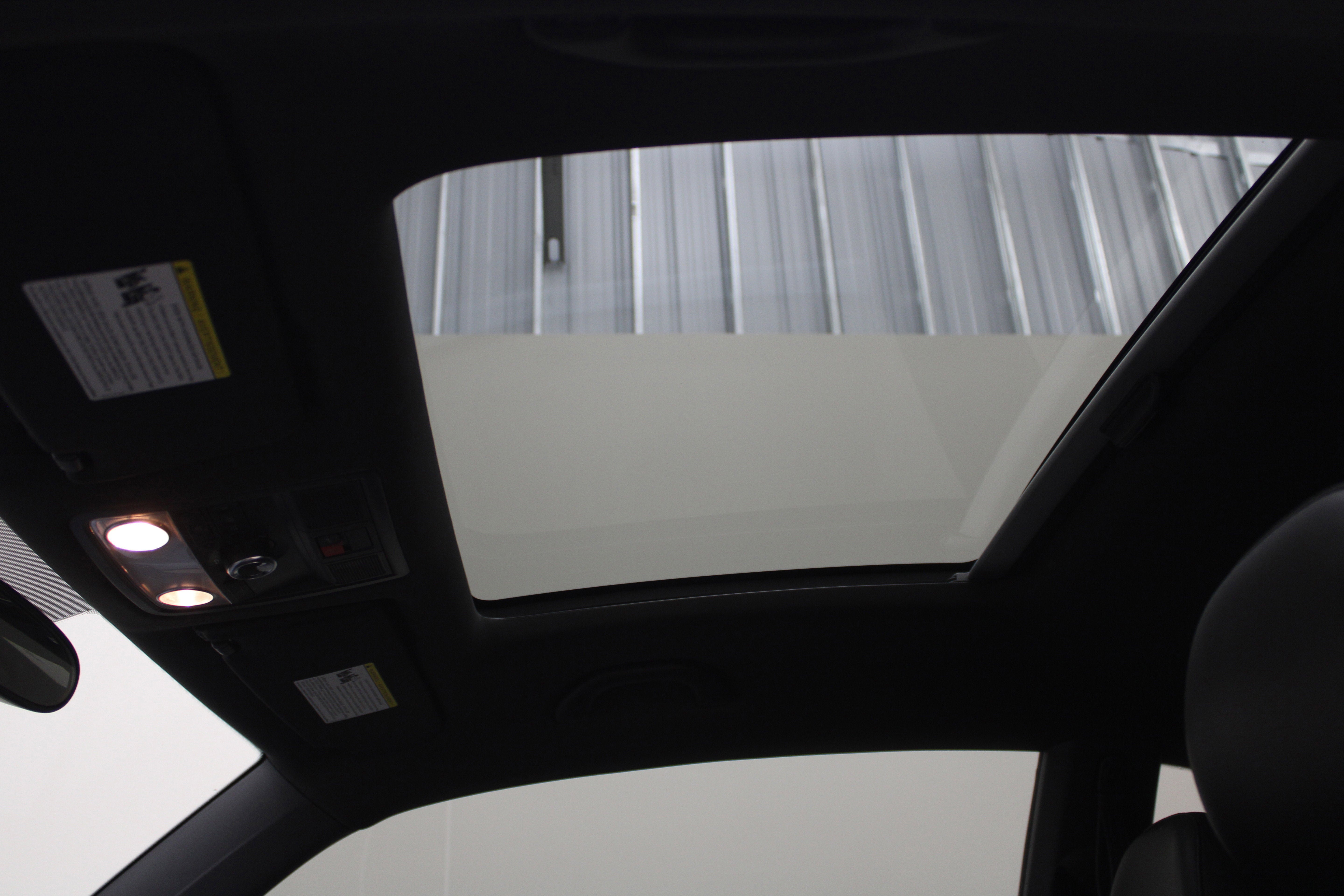 2014 Volkswagen Beetle 1.8T