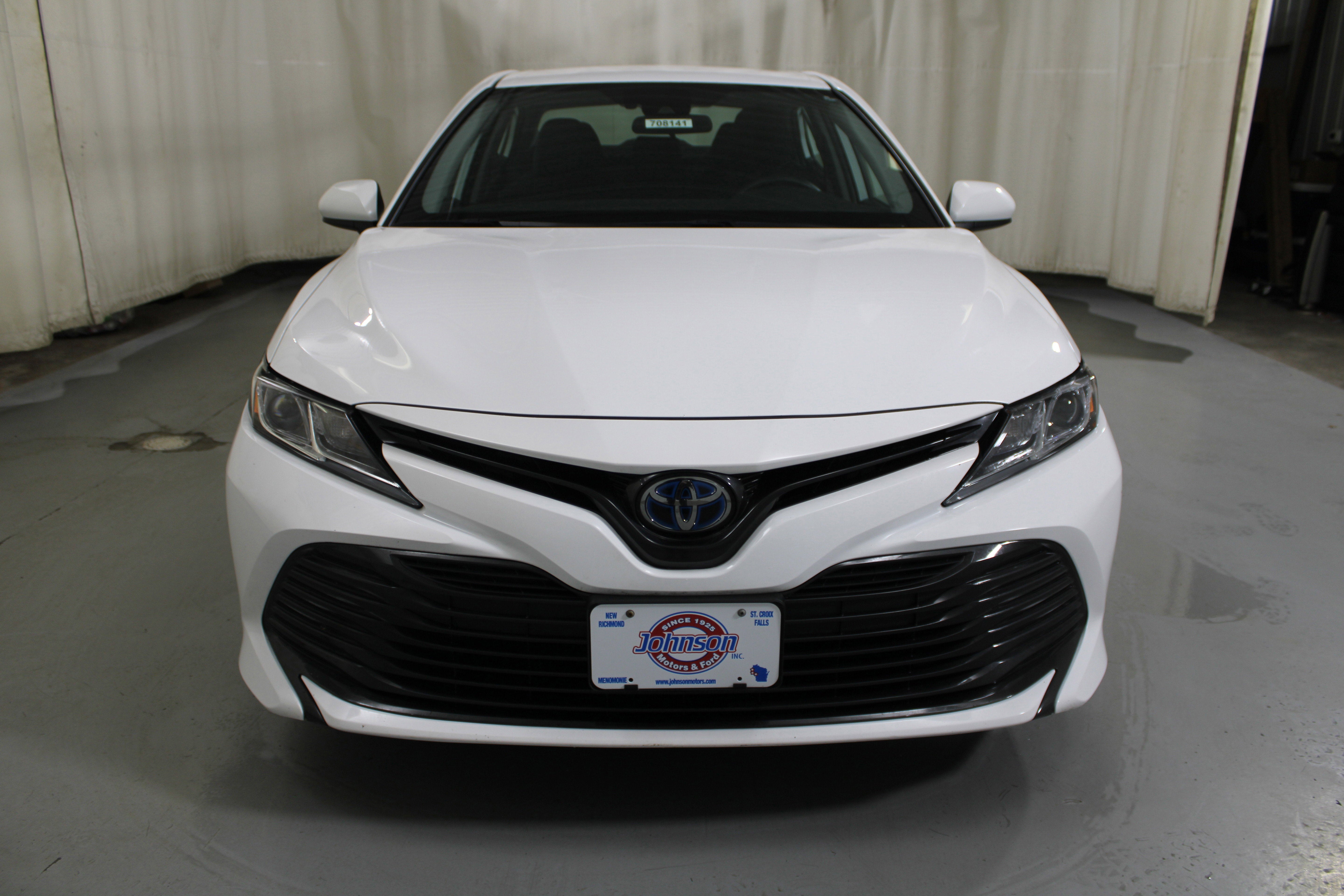 2019 Toyota Camry Hybrid LE