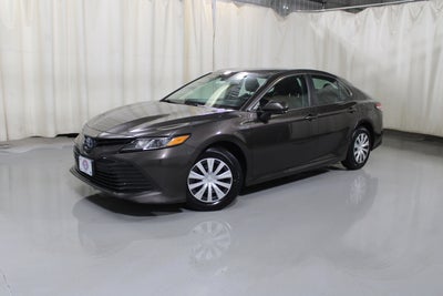 2019 Toyota Camry Hybrid LE
