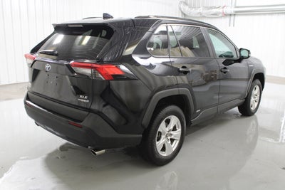 2021 Toyota RAV4 Hybrid XLE