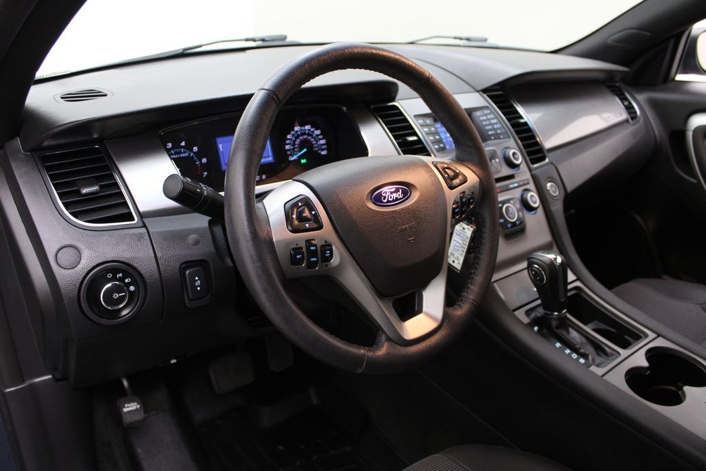 2018 Ford Taurus SEL