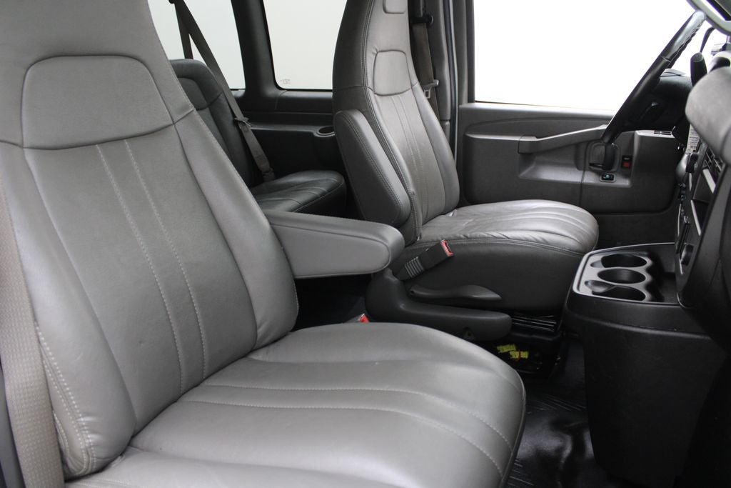 2020 GMC Savana 3500 LS