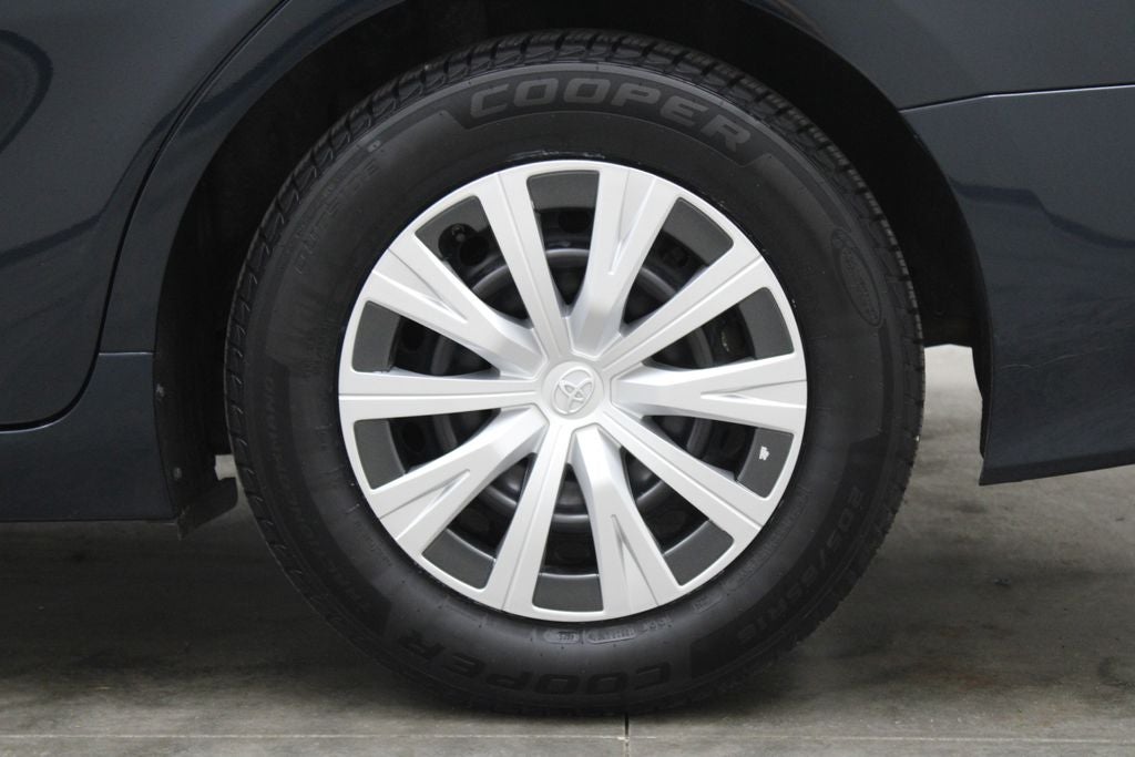 2020 Toyota Camry Hybrid LE