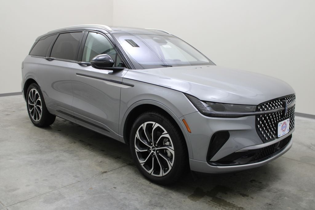 2025 Lincoln Nautilus Reserve