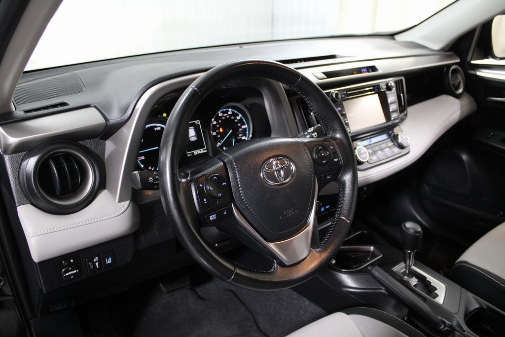 2017 Toyota RAV4 Hybrid XLE
