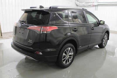 2017 Toyota RAV4 Hybrid XLE