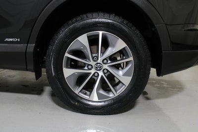 2017 Toyota RAV4 Hybrid XLE