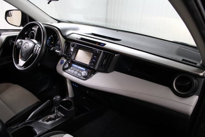 2017 Toyota RAV4 Hybrid XLE