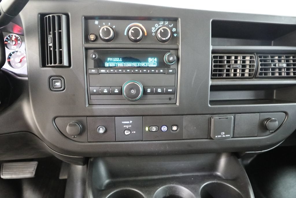 2021 GMC Savana Passenger 3500 LS