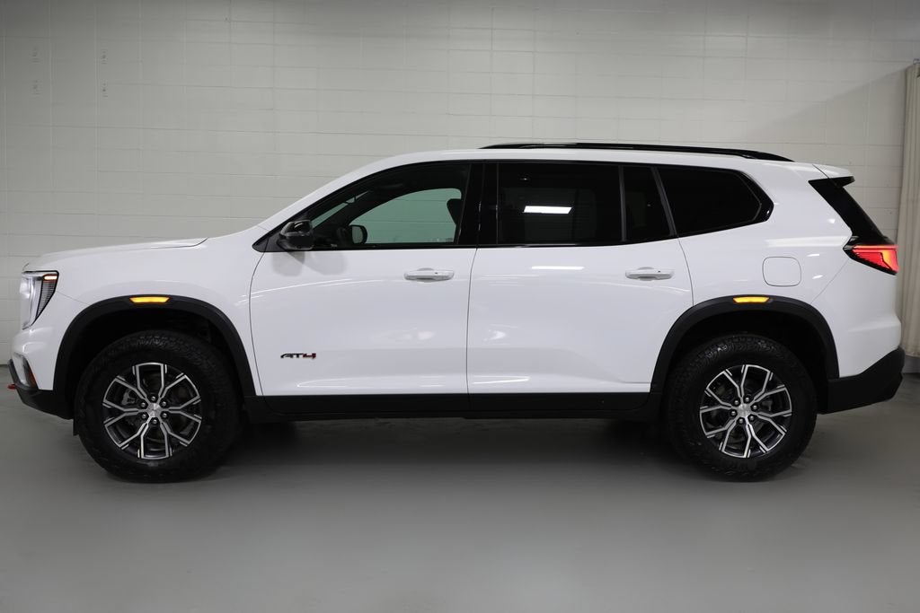 2024 GMC Acadia AT4