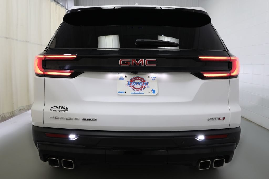 2024 GMC Acadia AT4