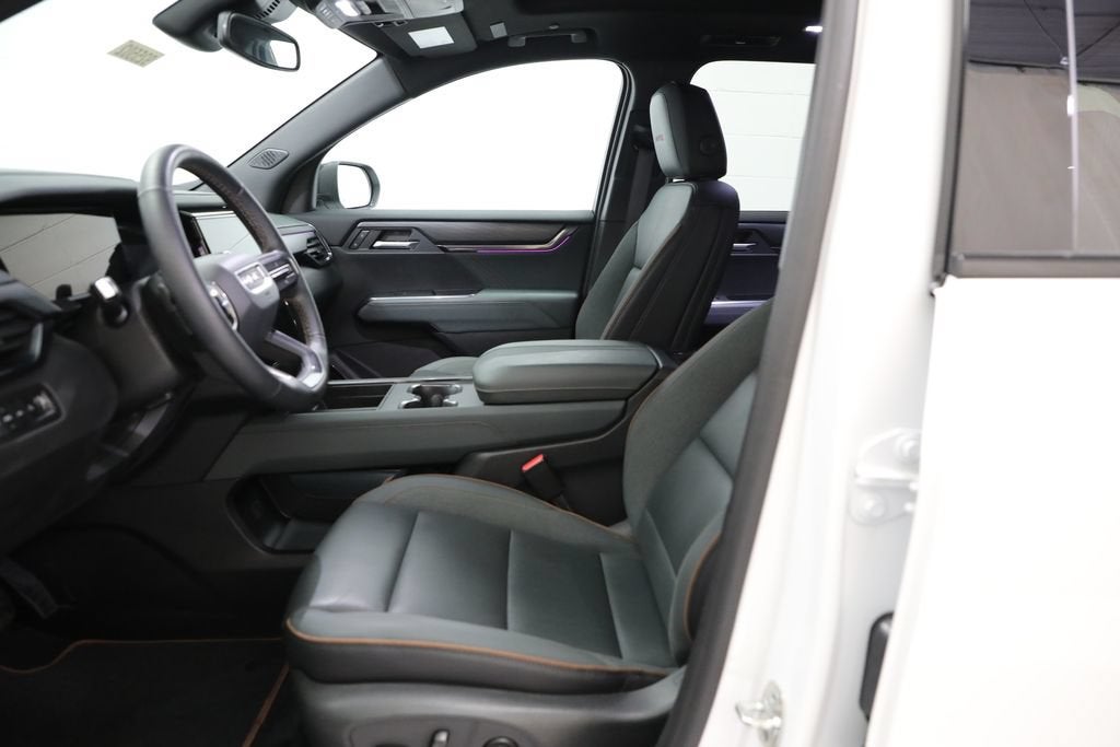 2024 GMC Acadia AT4