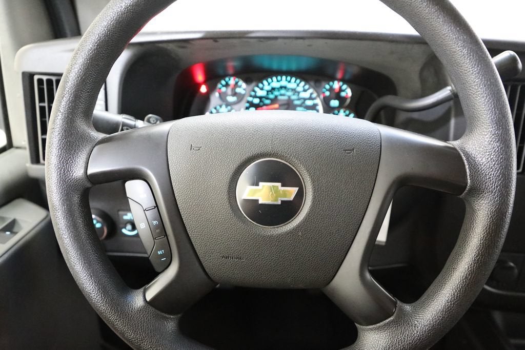 2011 Chevrolet Express Passenger 1500 1LT