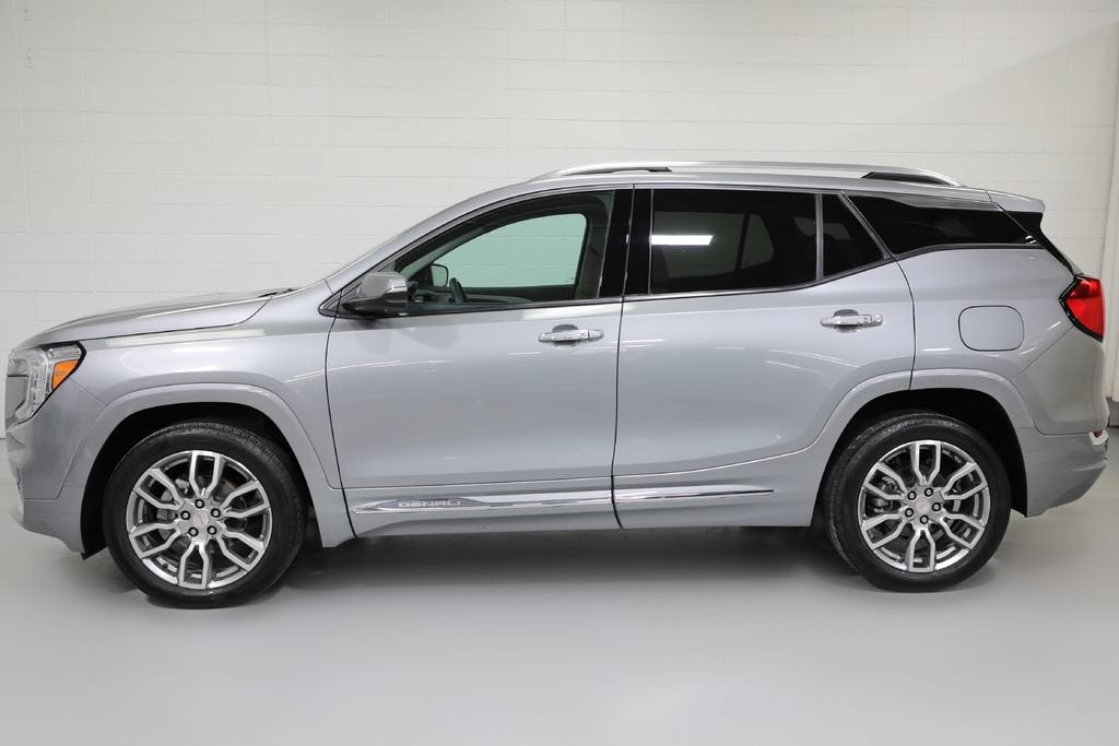 2023 GMC Terrain Denali