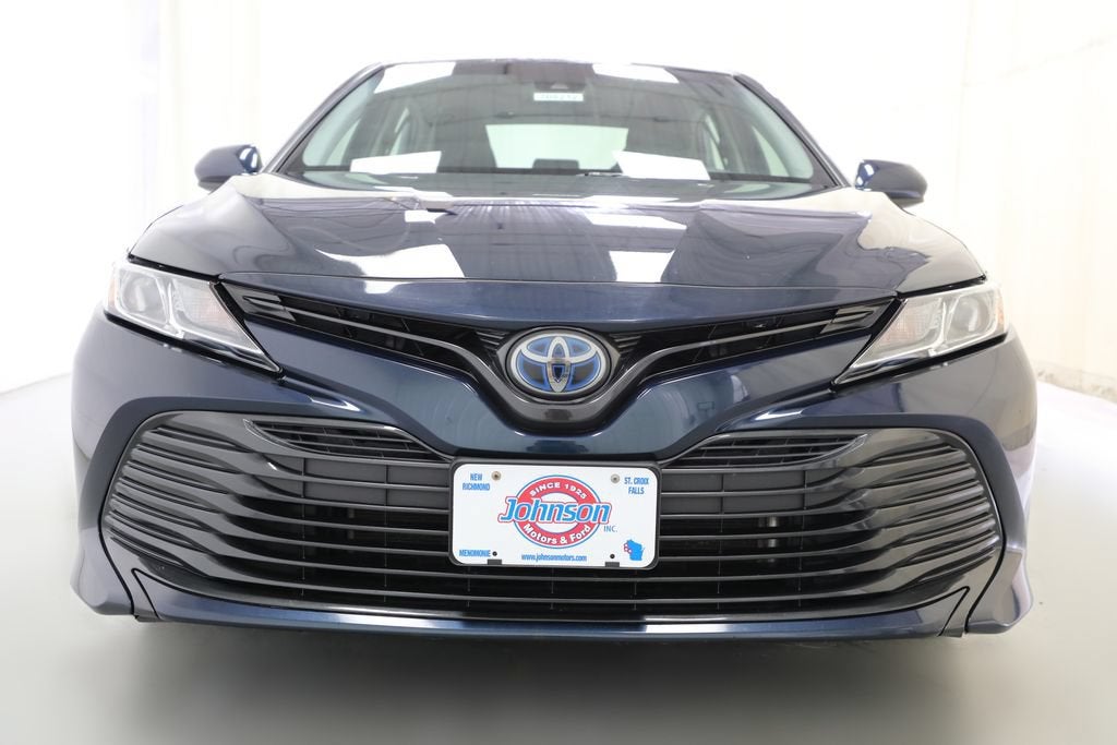 2020 Toyota Camry LE Hybrid