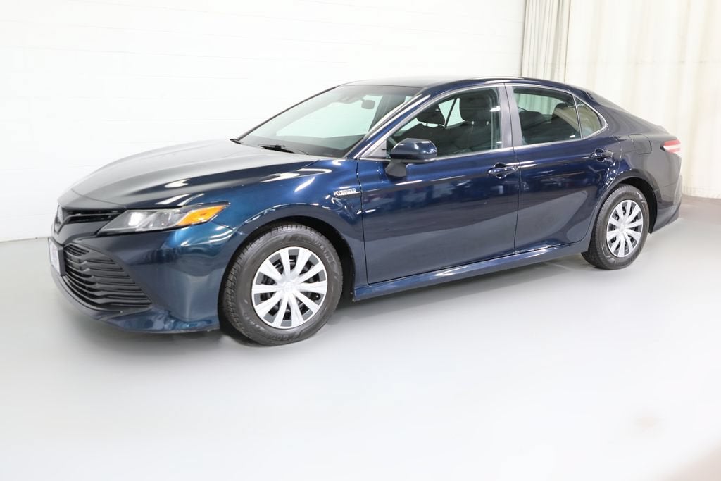 2020 Toyota Camry LE Hybrid