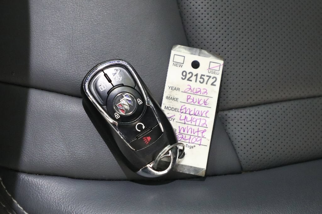 2022 Buick Enclave Essence
